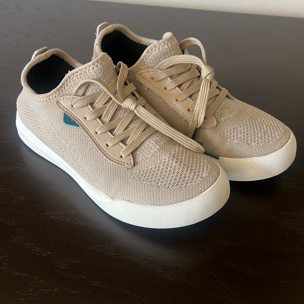 Vessi weekend shoe